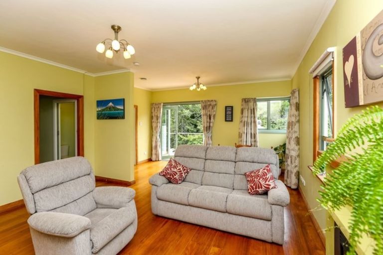 Photo of property in 17 Maratahu Street, Westown, New Plymouth, 4310