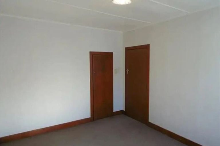 Photo of property in 27 Bulteel Street, New Plymouth, 4310