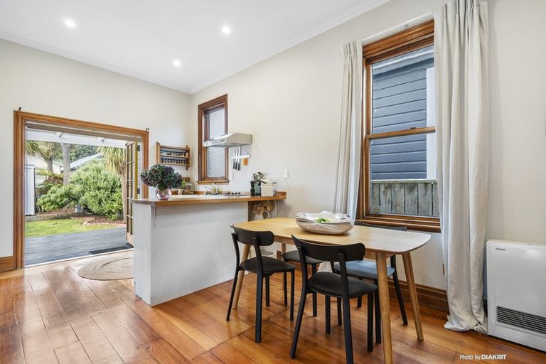 Photo of property in 5 Te Whiti Street, Kilbirnie, Wellington, 6022