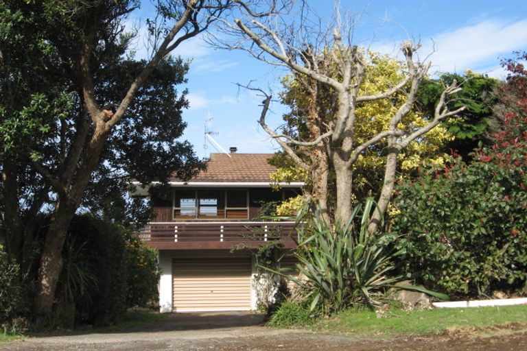 Photo of property in 233 Paku Drive, Tairua, 3508