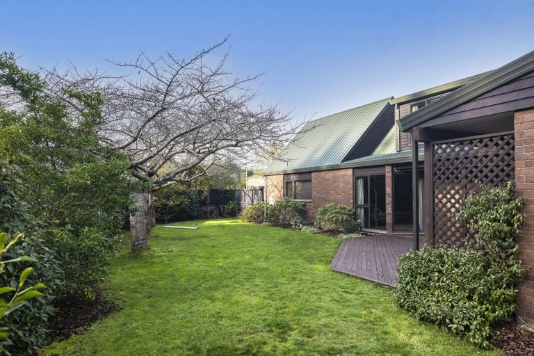 Photo of property in 271 Queenspark Drive, Parklands, Christchurch, 8083
