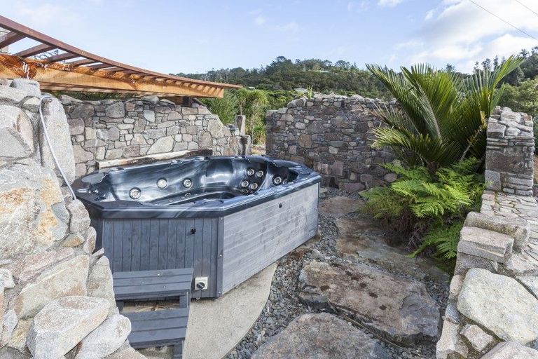 Photo of property in 5 Rewa Rewa Valley, Tairua, 3508