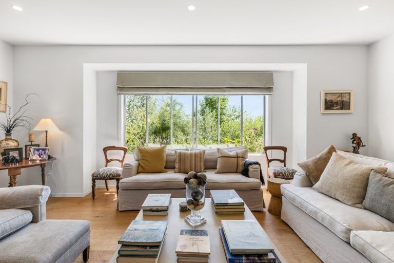 Photo of property in 10 Avignon Place, Fairhall, 7272