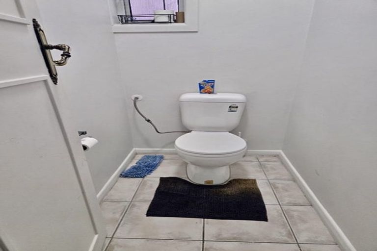 Photo of property in 1/36 Browns Road, St Albans, Christchurch, 8014