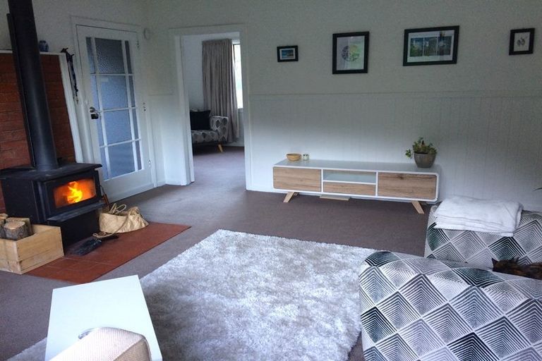 Photo of property in 35 Cornwall Road, Lyttelton, 8082