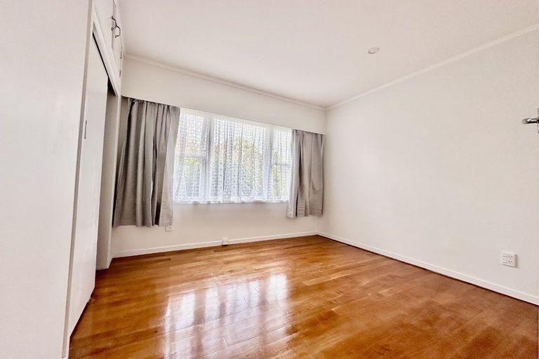 Photo of property in 1 Short Street, Manurewa East, Auckland, 2102