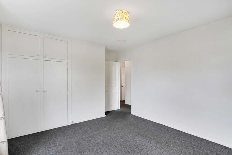 Photo of property in 62 Denise Crescent, Hornby, Christchurch, 8042