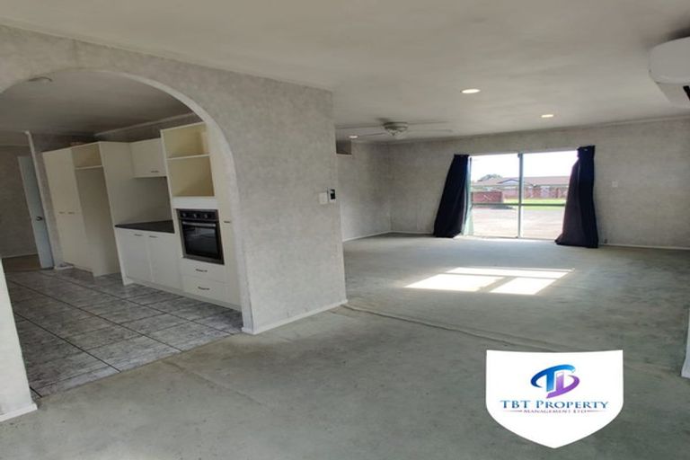 Photo of property in 14 Crail Court, Totara Heights, Auckland, 2105