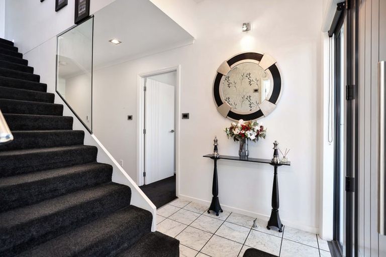 Photo of property in 2 Ludlow Drive, Huntingdon, Ashburton, 7774