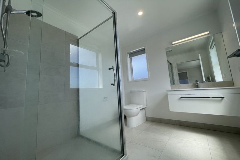 Photo of property in 3 Fort Lincoln Loop, Karaka, Papakura, 2113