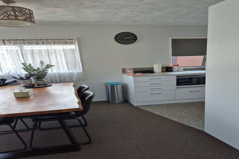 Photo of property in 342c Main Road, Tawa, Wellington, 5028