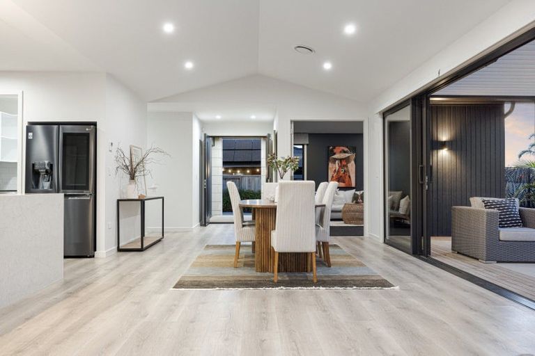 Photo of property in 52 Montiicola Drive, Papamoa Beach, Papamoa, 3118