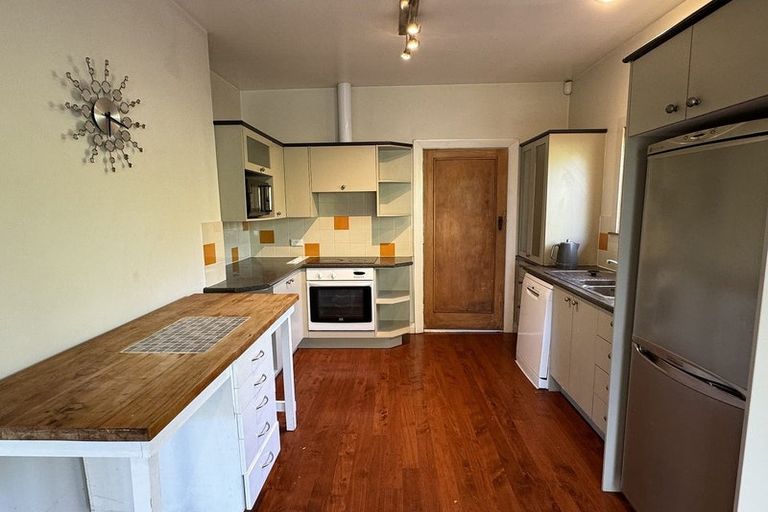 Photo of property in 9b Harakeke Street, Riccarton, Christchurch, 8011