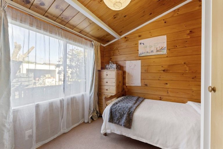 Photo of property in 10 Manawa Avenue, Raumati Beach, Paraparaumu, 5032