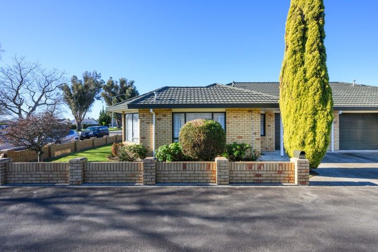 Photo of property in 714 Pioneer Highway, Takaro, Palmerston North, 4412