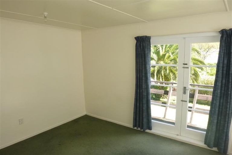 Photo of property in 32 Mimihau Grove, Wainuiomata, Lower Hutt, 5014