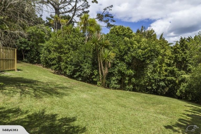 Photo of property in 3a Park Rise, Campbells Bay, Auckland, 0630