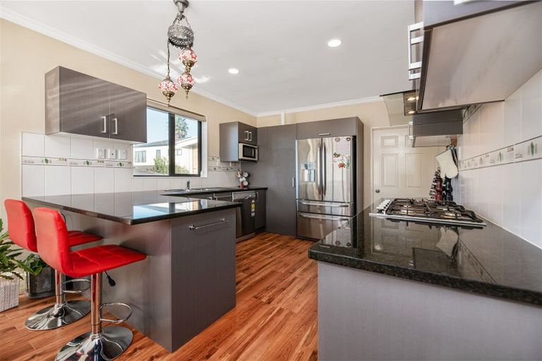 Photo of property in 82 Metcalfe Road, Ranui, Auckland, 0612