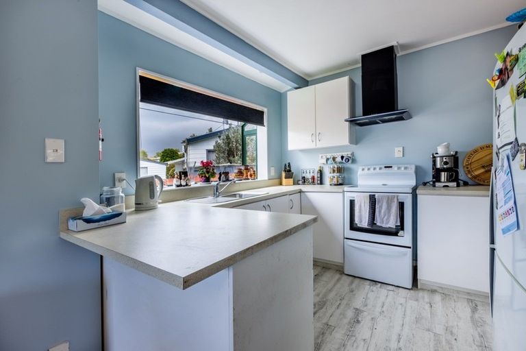 Photo of property in 5 Caulfield Place, Nawton, Hamilton, 3200