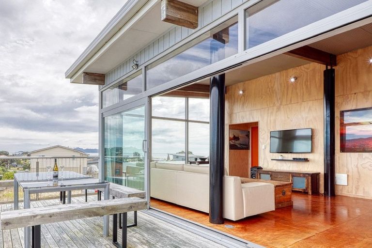 Photo of property in 10 Cornwall Way, Mangawhai Heads, Mangawhai, 0505