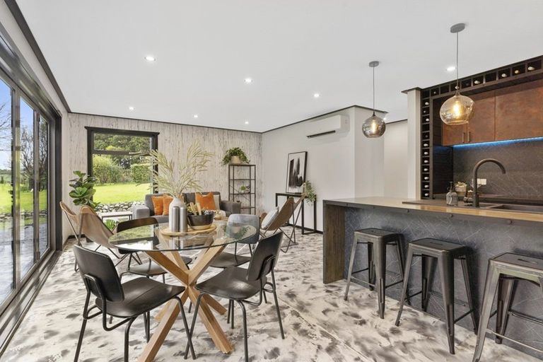 Photo of property in 112 Kawiu Road, Levin, 5510