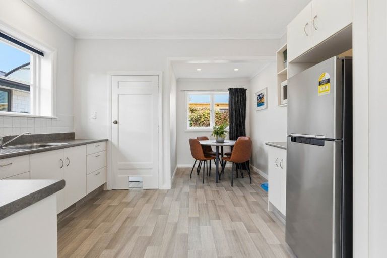 Photo of property in 5 Queen Street, Brighton, Dunedin, 9035