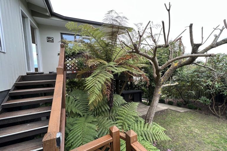 Photo of property in 214 Dyers Pass Road, Cashmere, Christchurch, 8022