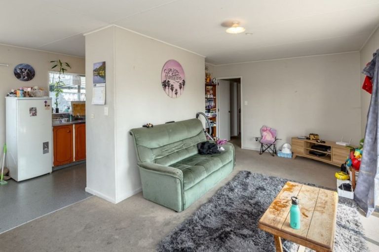 Photo of property in 17 River Road, Masterton, 5810