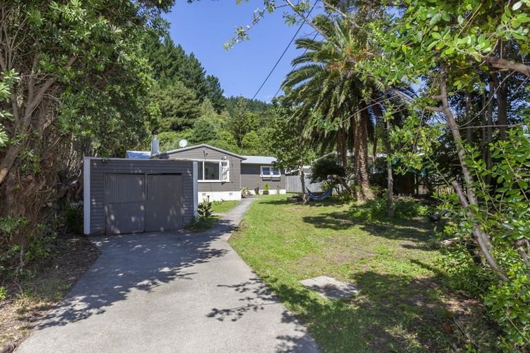 Photo of property in 44 Ruahine Street, Paraparaumu, 5032