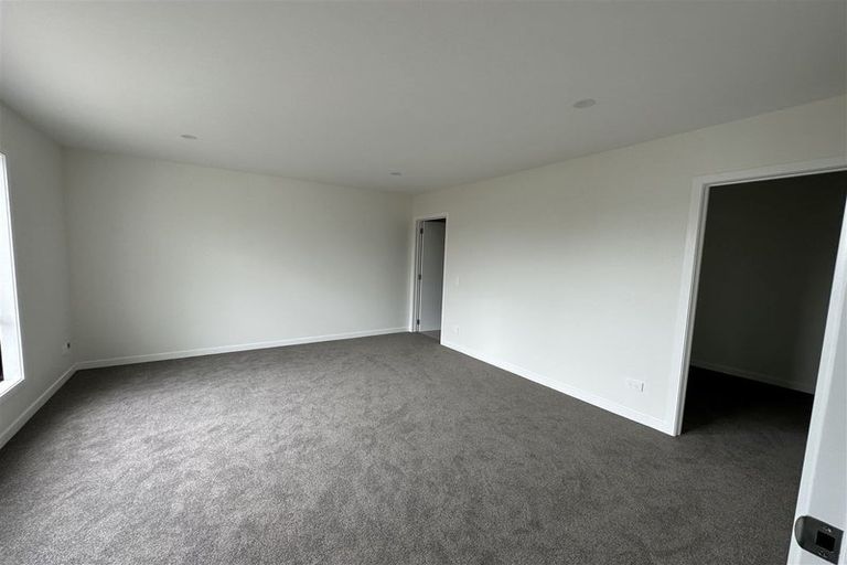 Photo of property in 12a Bluefin Way, West Harbour, Auckland, 0618