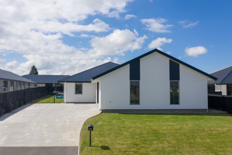 Photo of property in 21 Magnolia Drive, Netherby, Ashburton, 7700
