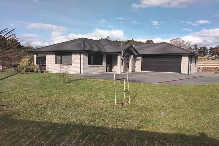 Photo of property in 11 Cherrywood Rise, Paparoa, 0571