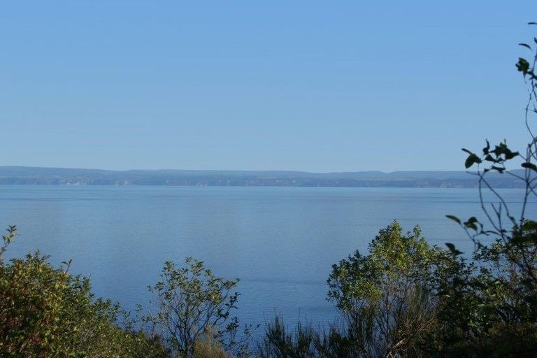 Photo of property in 33 Whakamoenga Point, Acacia Bay, Taupo, 3385