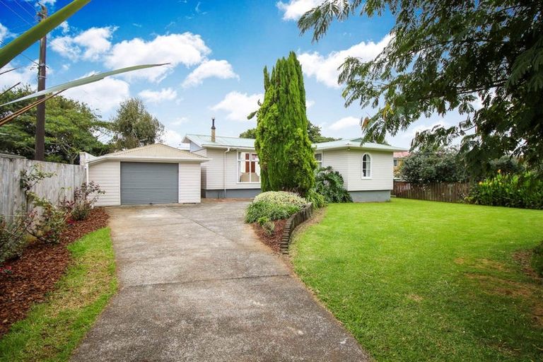 Photo of property in 12 Dreifuss Place, Mangere East, Auckland, 2024