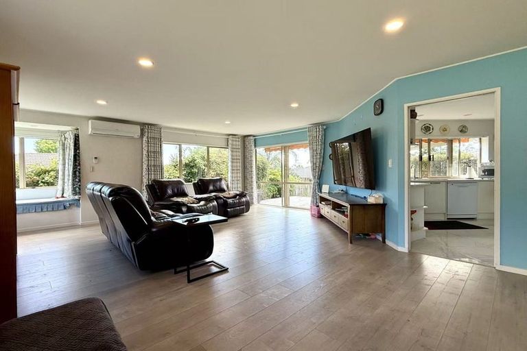 Photo of property in 164 Millhouse Drive, Golflands, Auckland, 2013