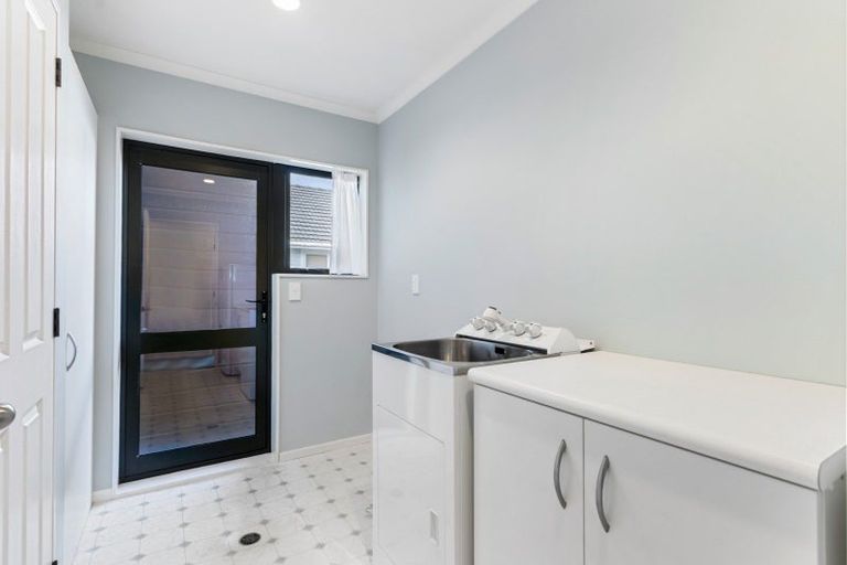 Photo of property in 12 Massey Street, Elderslea, Upper Hutt, 5018