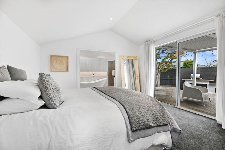 Photo of property in 68 Blighs Road, Strowan, Christchurch, 8052