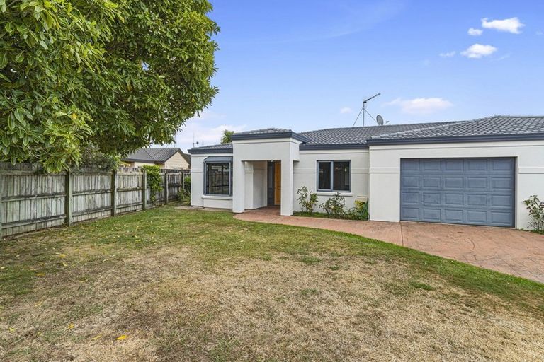 Photo of property in 10 Sudbury Court, Rototuna North, Hamilton, 3210