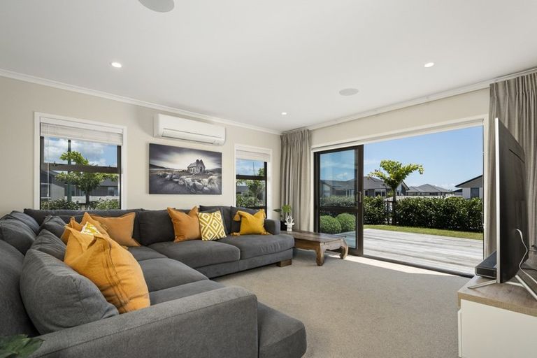 Photo of property in 1 Bill Miller Drive, Papamoa, 3118