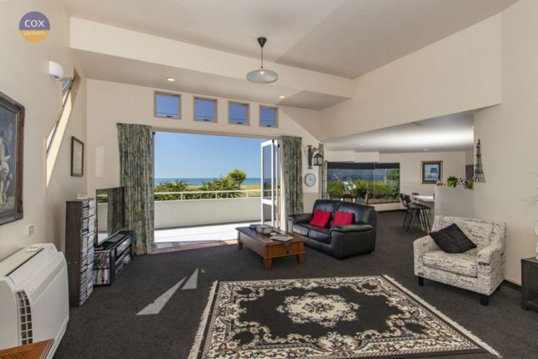 Photo of property in 28 Le Quesne Road, Bay View, Napier, 4104