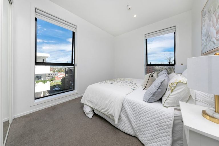 Photo of property in 1817a Great North Road, Avondale, Auckland, 1026