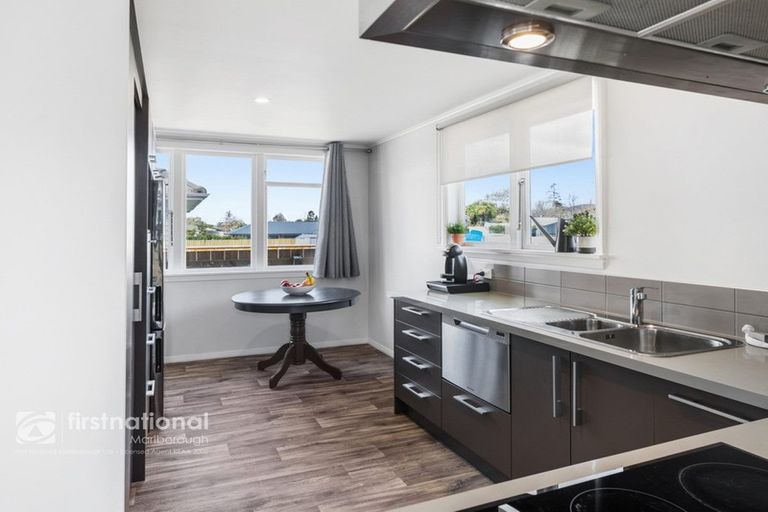 Photo of property in 25 Brewer Street, Blenheim, 7201