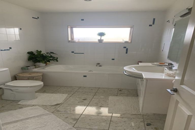 Photo of property in 6 Tuturu View, Ruakaka, 0116