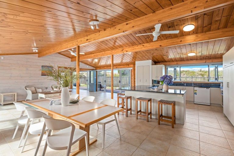 Photo of property in 15 Ruby Cove, Omaha, 0986