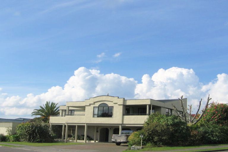 Photo of property in 32 Blackmore Drive, Lynmore, Rotorua, 3010