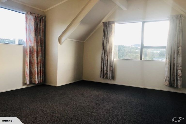 Photo of property in 25 Wingfield Place, Churton Park, Wellington, 6037