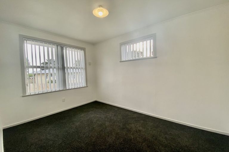 Photo of property in 1/15 Garth Place, Manurewa, Auckland, 2102