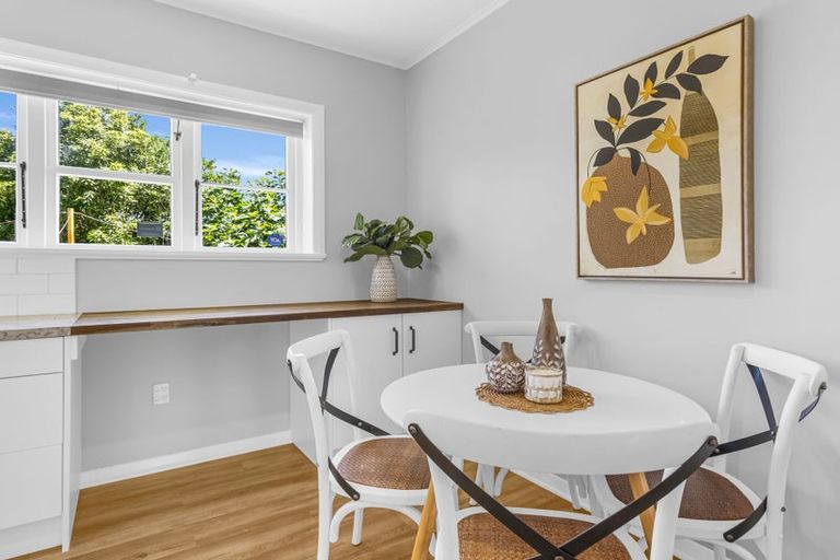 Photo of property in 7a Nathan Place, West End, Palmerston North, 4412