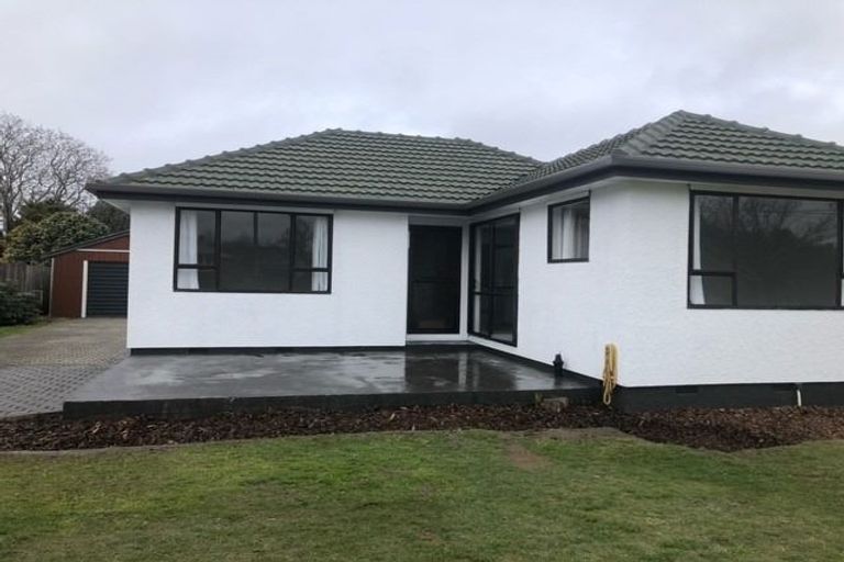 Photo of property in 10 Larch Place, Casebrook, Christchurch, 8051