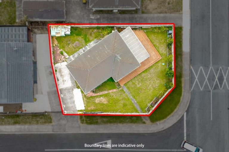 Photo of property in 1/1 Cooper Place, Papakura, 2110